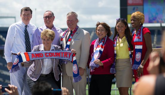 Mayor Jacobs and City of Orlando personnel for US Women's Soccer Victory Tour